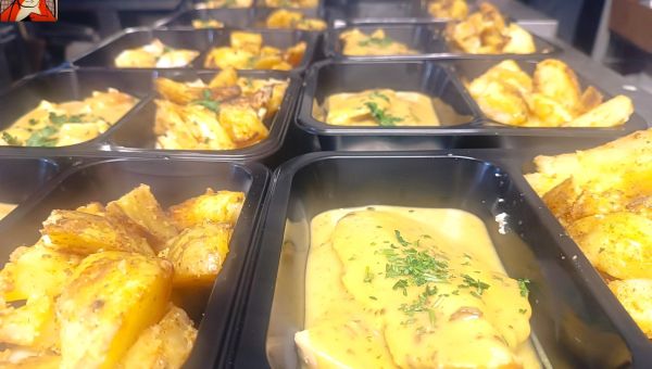 lišková omáčka s grilovaným prsíčkem